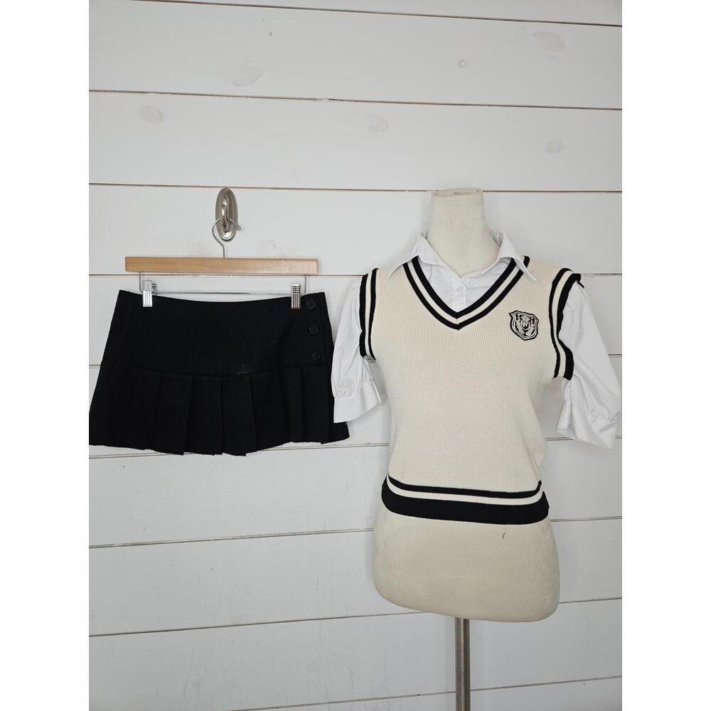School Girl Outfit (cosplay) Medium cream black & white sweater & mini skirt